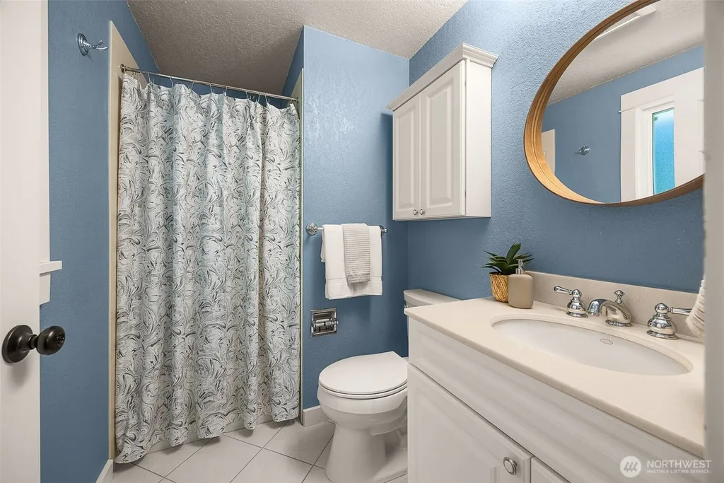 15315 50th Avenue W Edmonds WA 98026