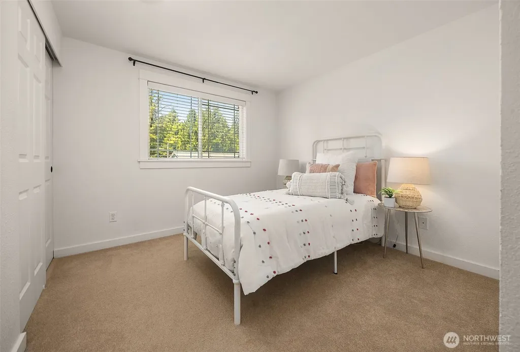 15315 50th Avenue W Edmonds WA 98026