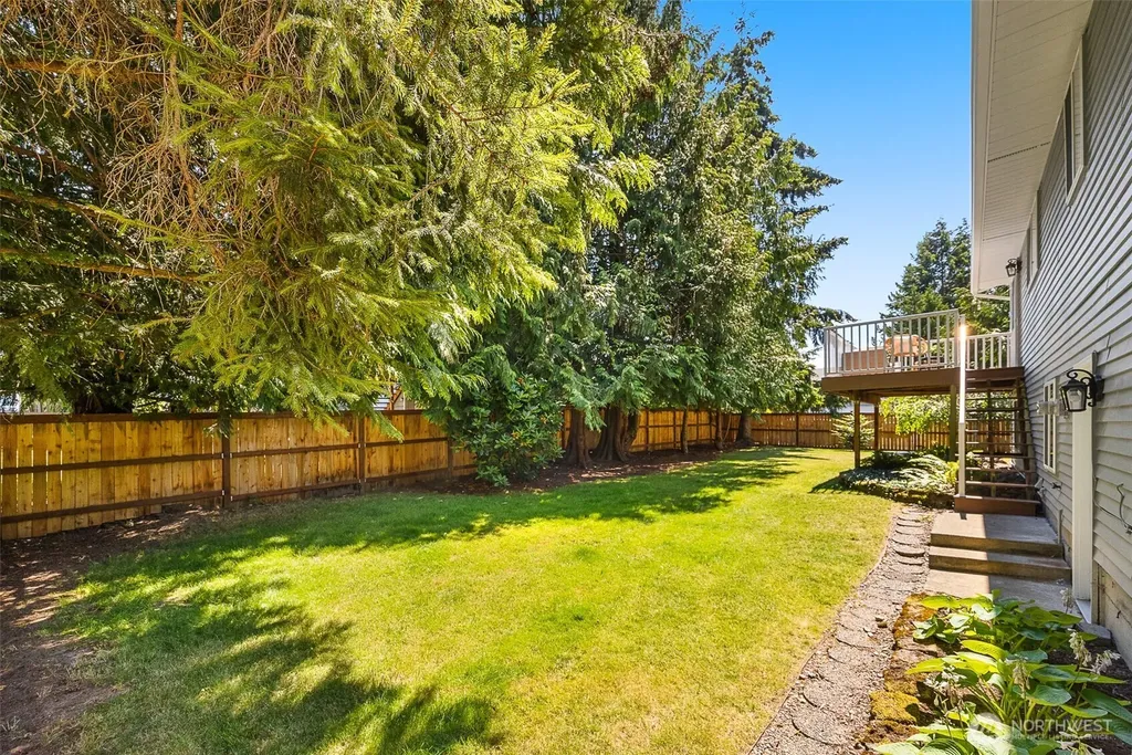15315 50th Avenue W Edmonds WA 98026