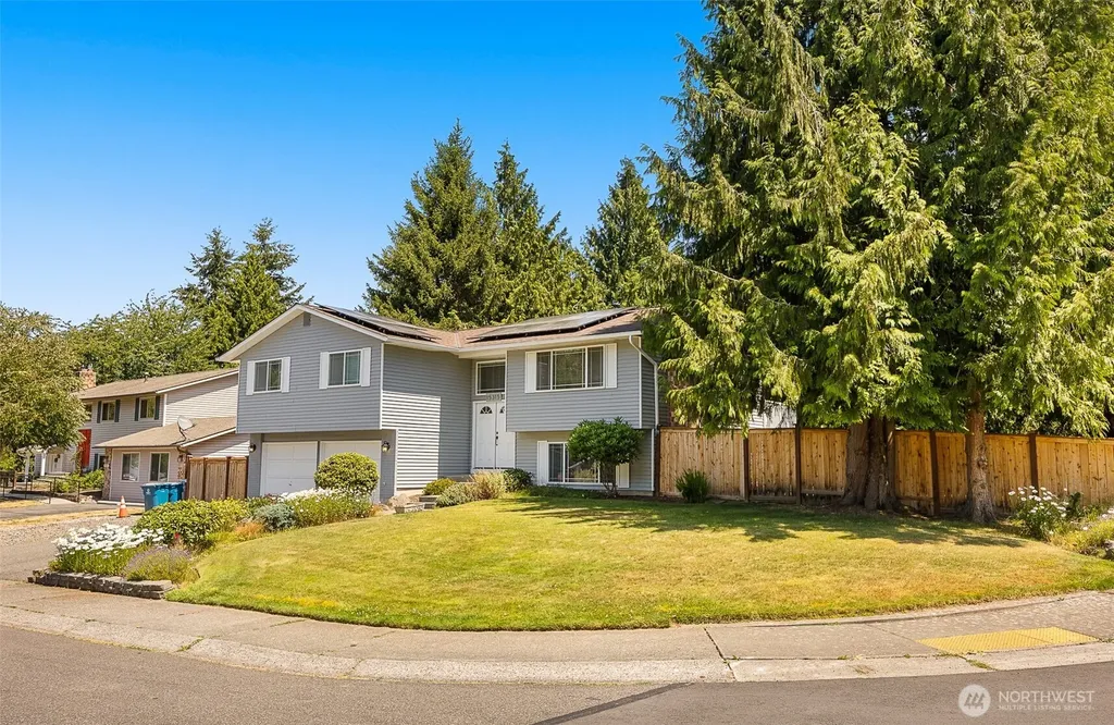 15315 50th Avenue W Edmonds WA 98026