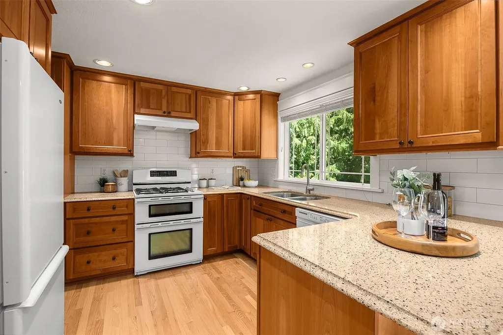 15315 50th Avenue W Edmonds WA 98026