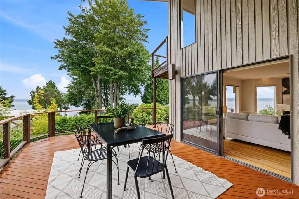 7320 164th Place SW Edmonds WA 98026