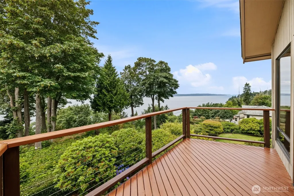 7320 164th Place SW Edmonds WA 98026