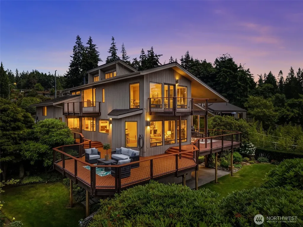 7320 164th Place SW Edmonds WA 98026
