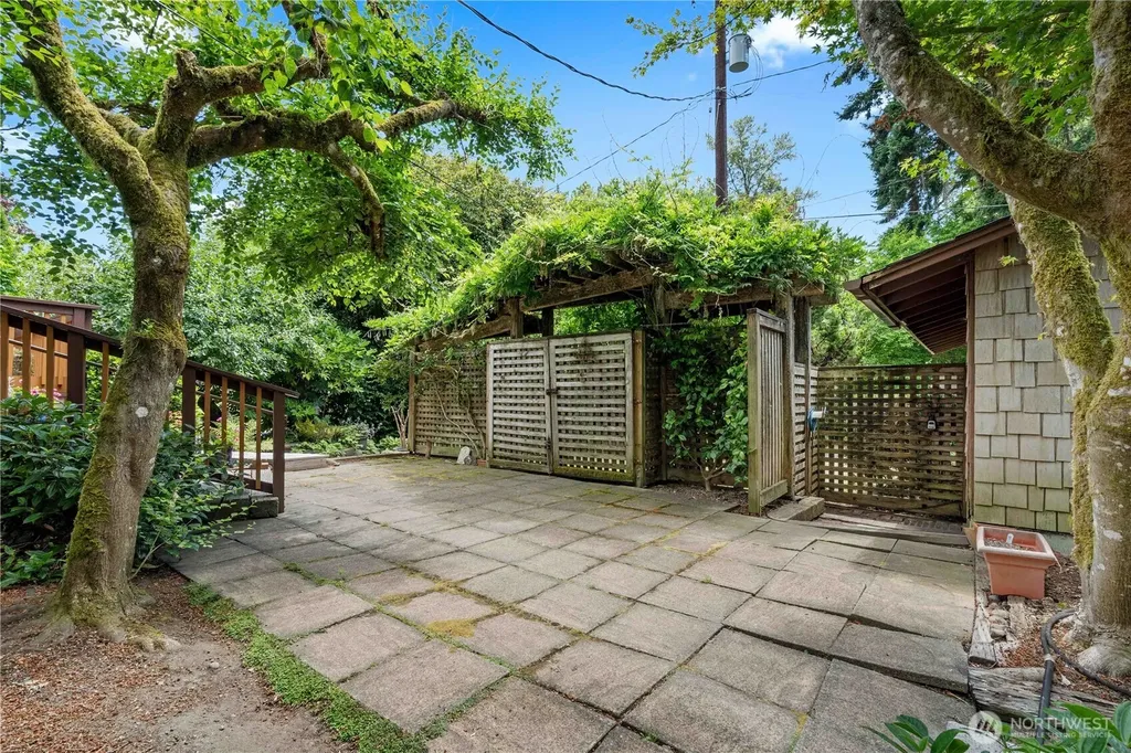 4202 Kyro Road SE Lacey WA 98503