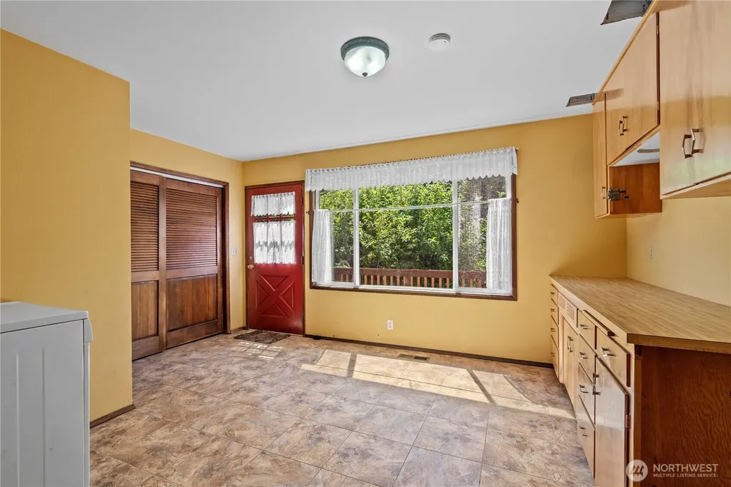 4202 Kyro Road SE Lacey WA 98503