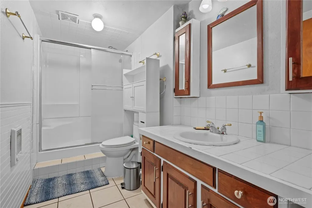 4202 Kyro Road SE Lacey WA 98503