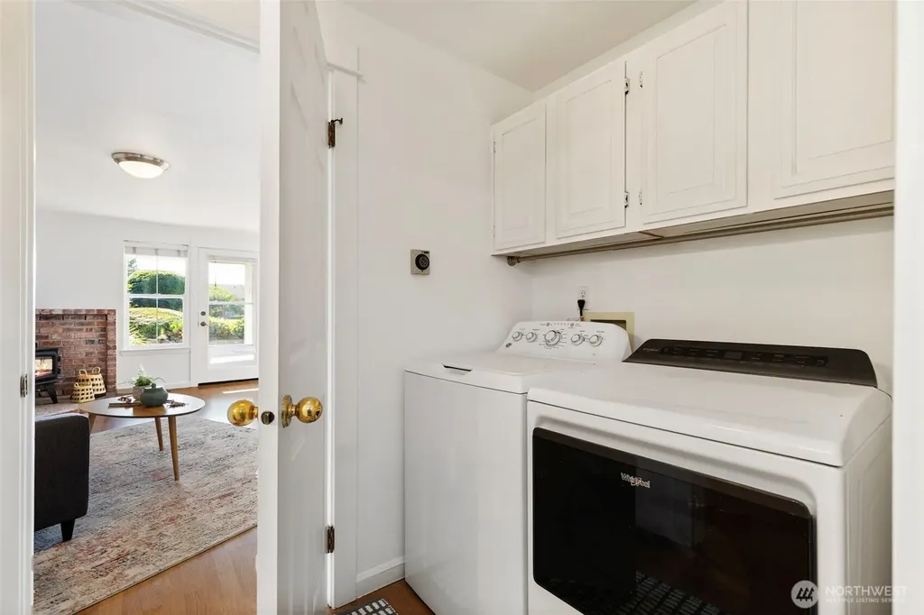 22895 Adams Road Poulsbo WA 98370