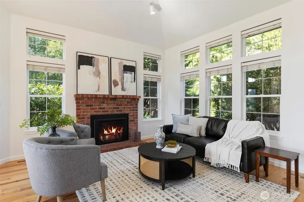 22895 Adams Road Poulsbo WA 98370