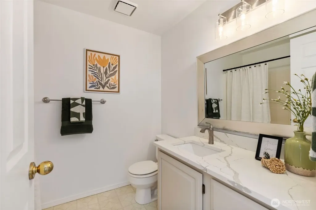 22895 Adams Road Poulsbo WA 98370