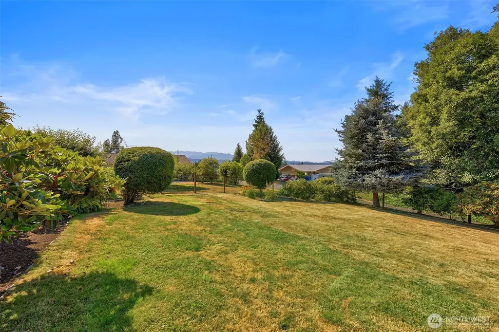 22895 Adams Road Poulsbo WA 98370