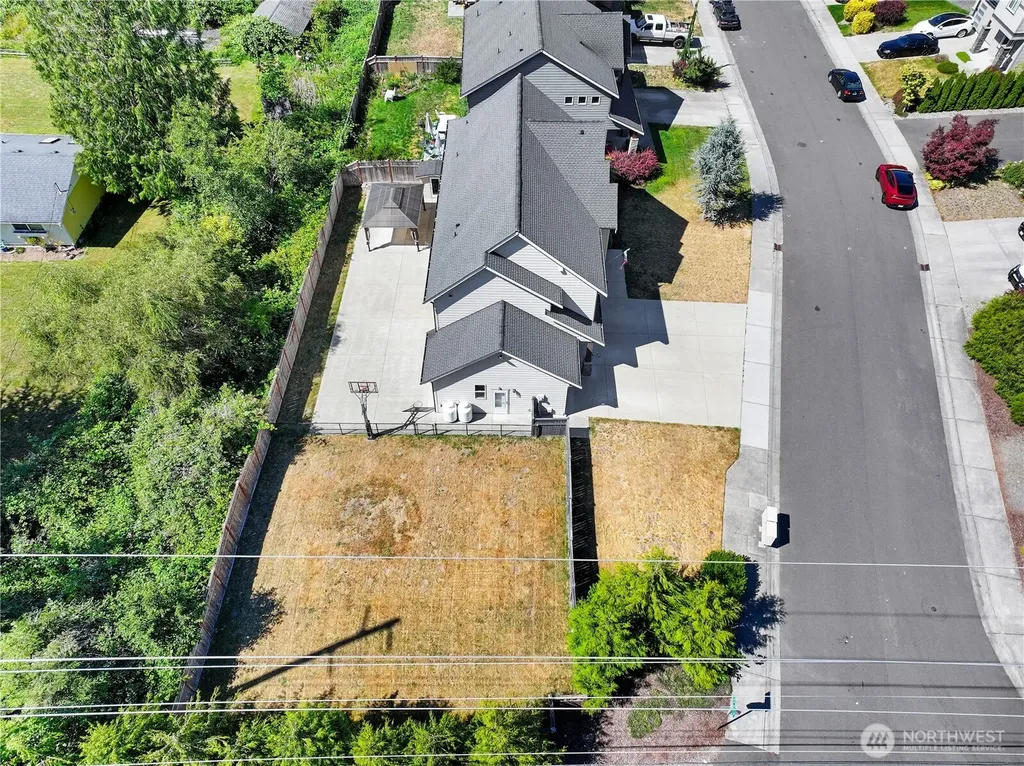 14326 57th Avenue E Puyallup WA 98373