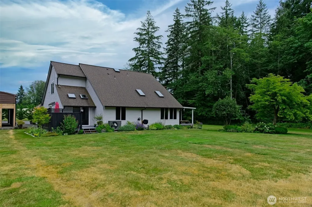 305 NW Paulson Road Poulsbo WA 98370