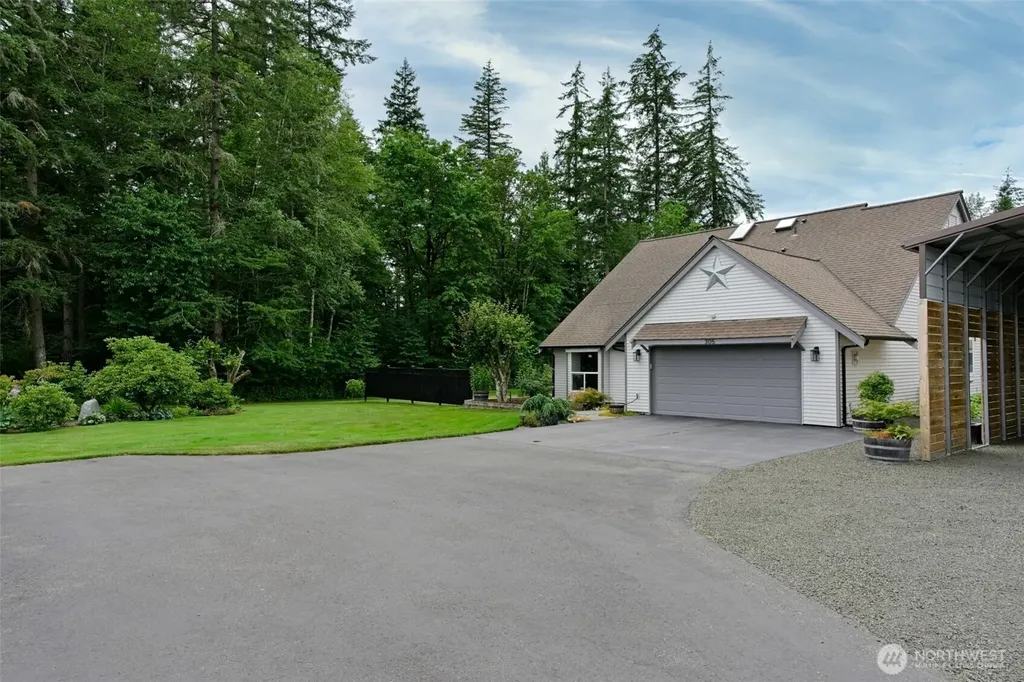 305 NW Paulson Road Poulsbo WA 98370