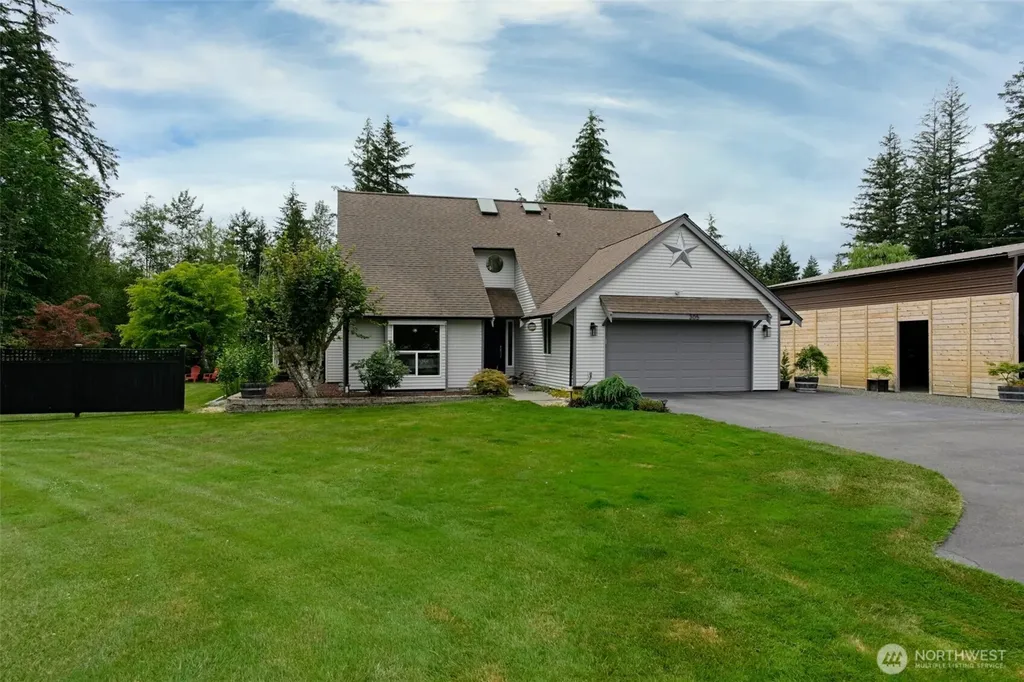 305 NW Paulson Road Poulsbo WA 98370