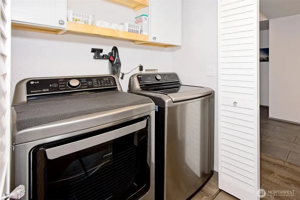 305 NW Paulson Road Poulsbo WA 98370