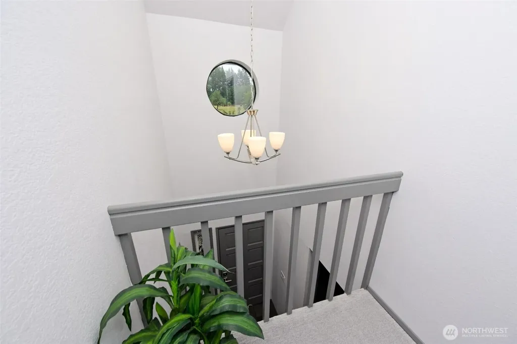 305 NW Paulson Road Poulsbo WA 98370