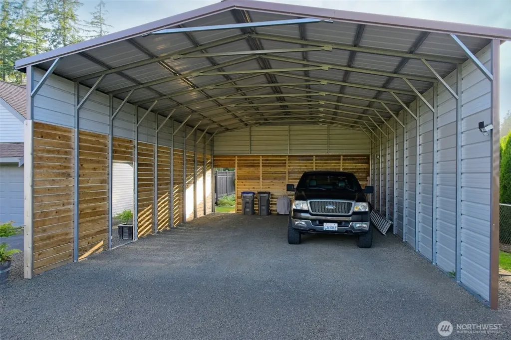 305 NW Paulson Road Poulsbo WA 98370