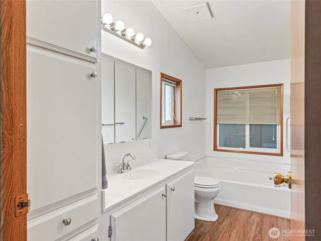 6883 Capricorn Lane NE Bremerton WA 98311
