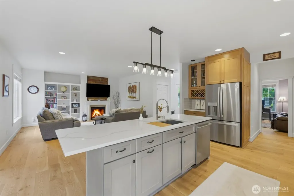 15217 Daffodil Street Ct E Sumner WA 98390