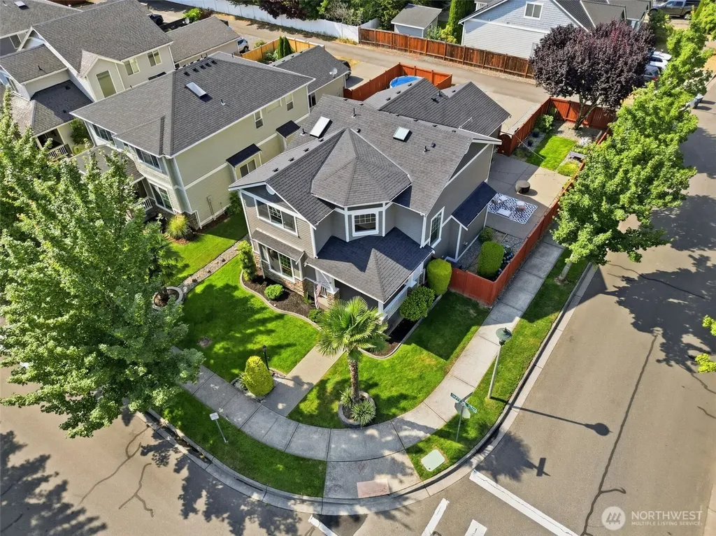 15217 Daffodil Street Ct E Sumner WA 98390