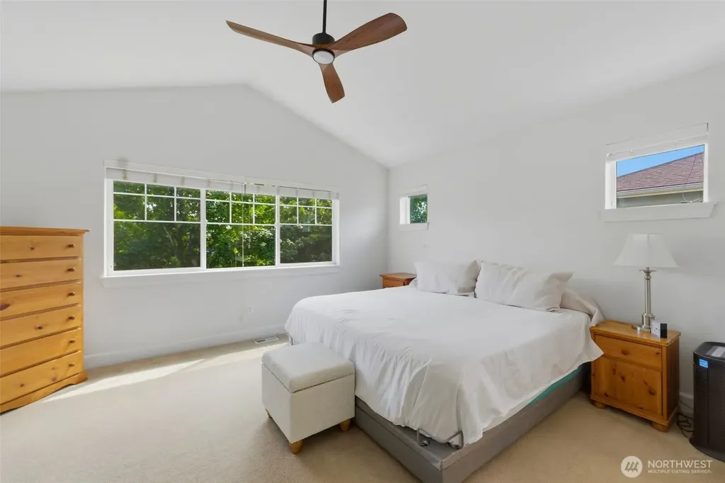 15217 Daffodil Street Ct E Sumner WA 98390