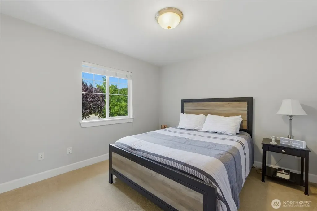 15217 Daffodil Street Ct E Sumner WA 98390