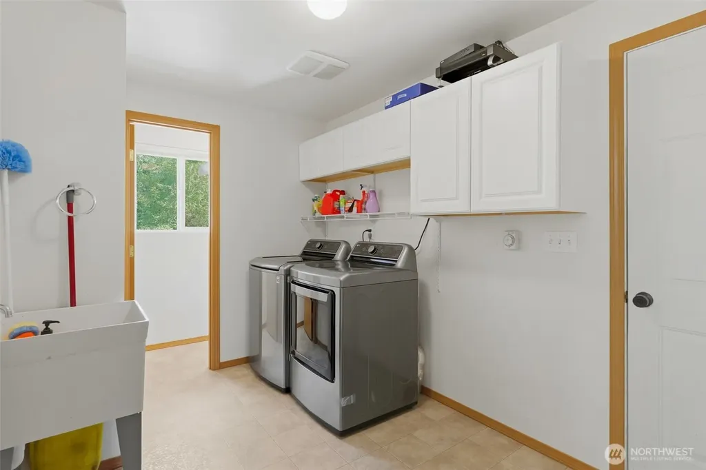 1570 SW Lake Flora Road Port Orchard WA 98367