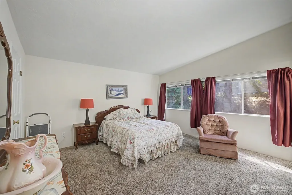 2500 S 370th Federal Way WA 98003