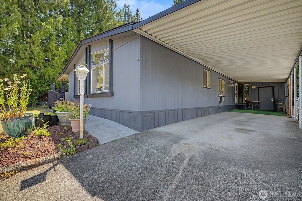 2500 S 370th Federal Way WA 98003