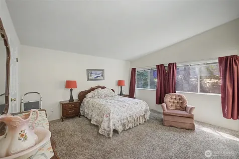 2500 S 370th Federal Way WA 98003