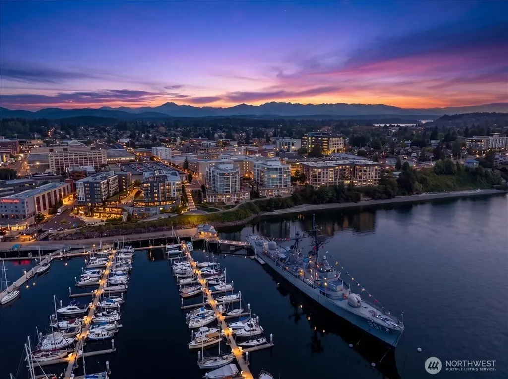 320 Washington Avenue Bremerton WA 98337