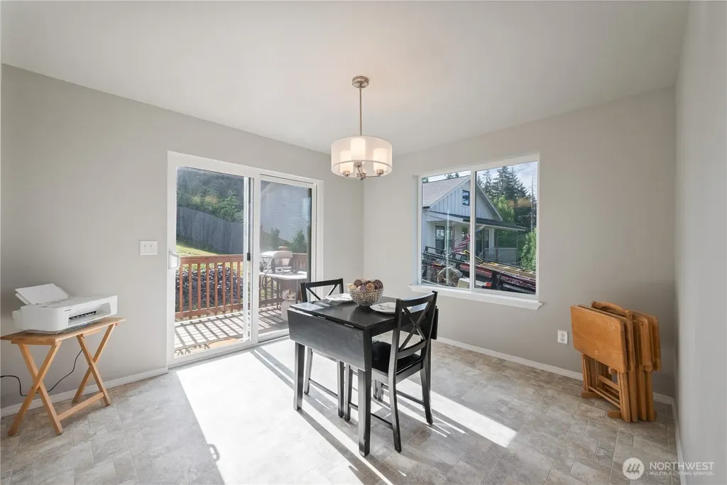 1009 Taylor Road Kalama WA 98625