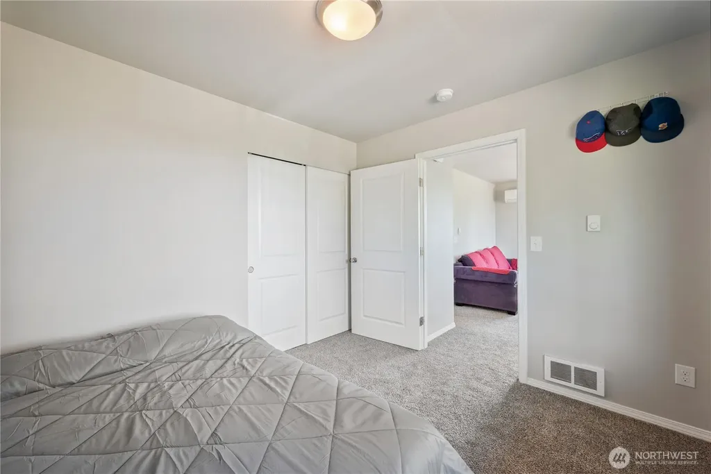 1009 Taylor Road Kalama WA 98625