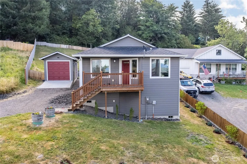 1009 Taylor Road Kalama WA 98625