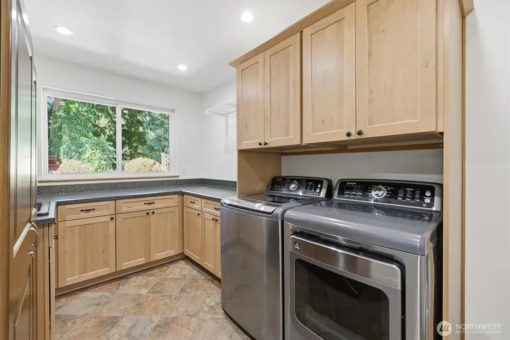 16718 3rd Avenue SE Bothell WA 98012