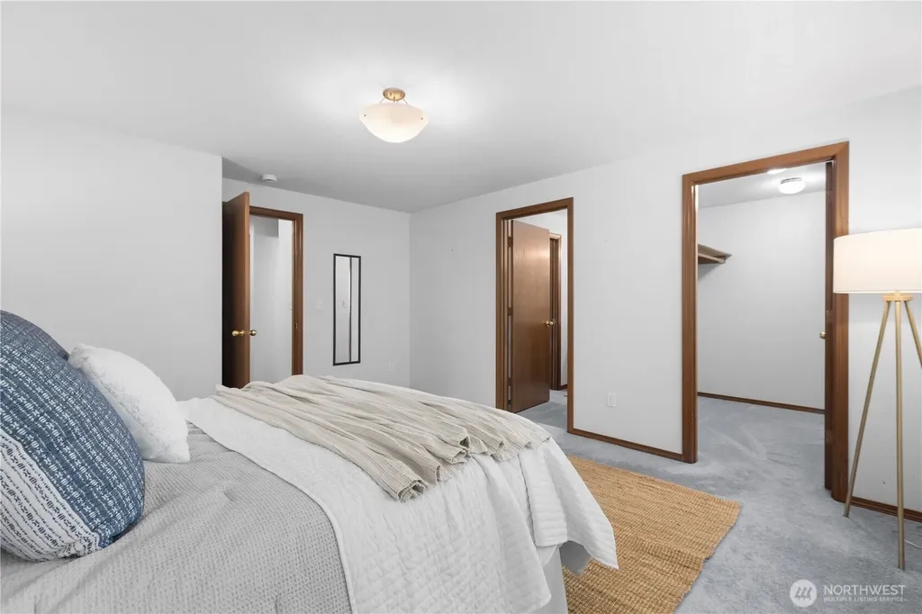 2418 Woodfield Loop SE Olympia WA 98501