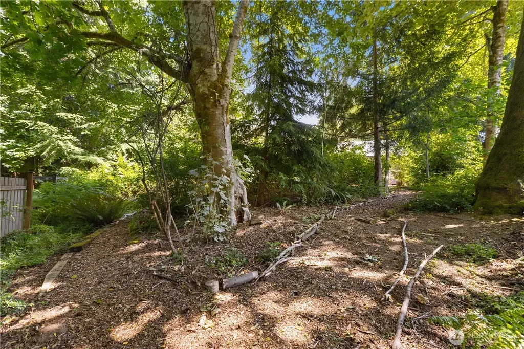 2418 Woodfield Loop SE Olympia WA 98501