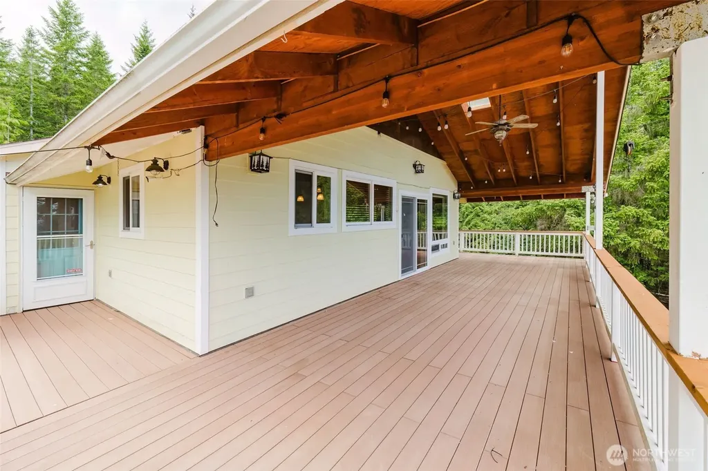 700 N Triton Heights Road Lilliwaup WA 98555