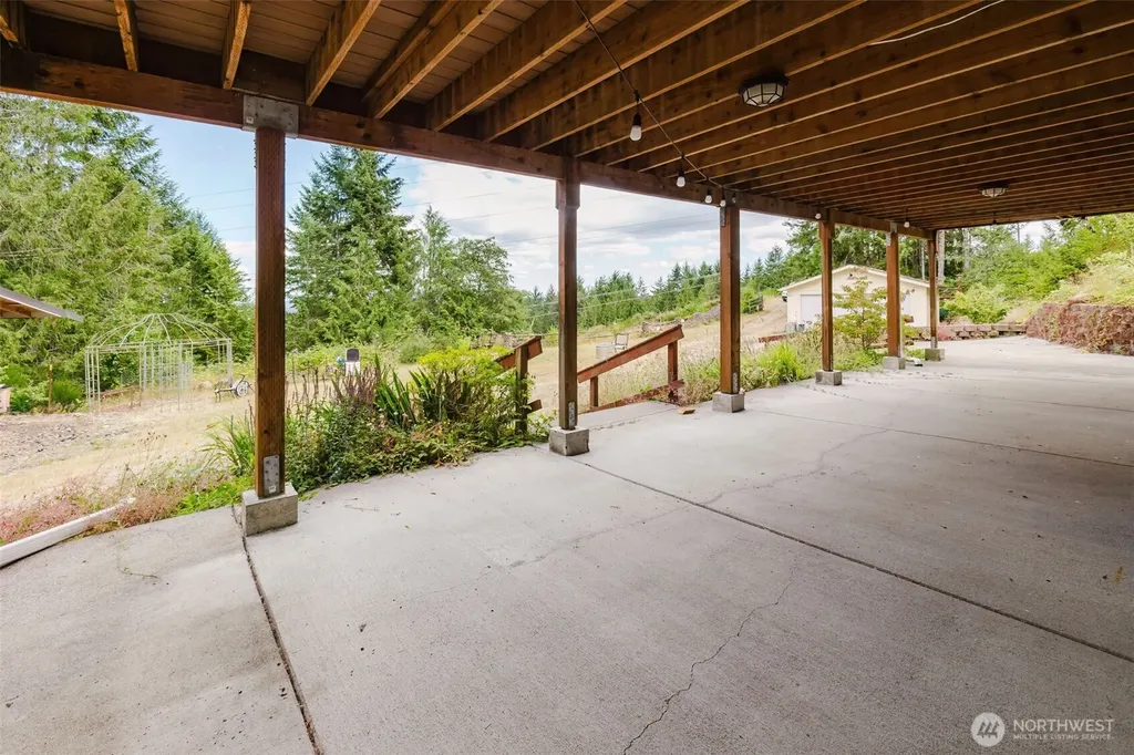 700 N Triton Heights Road Lilliwaup WA 98555