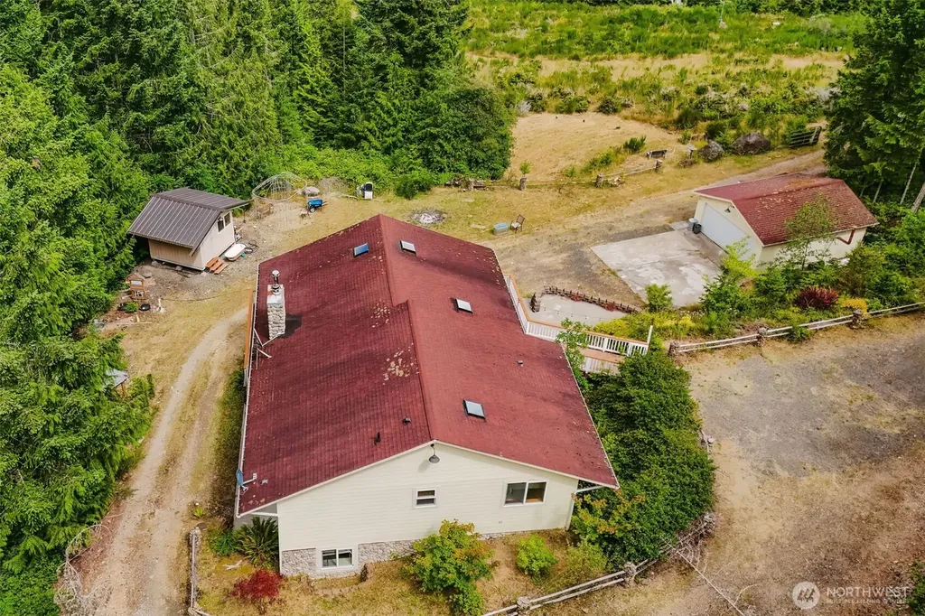 700 N Triton Heights Road Lilliwaup WA 98555