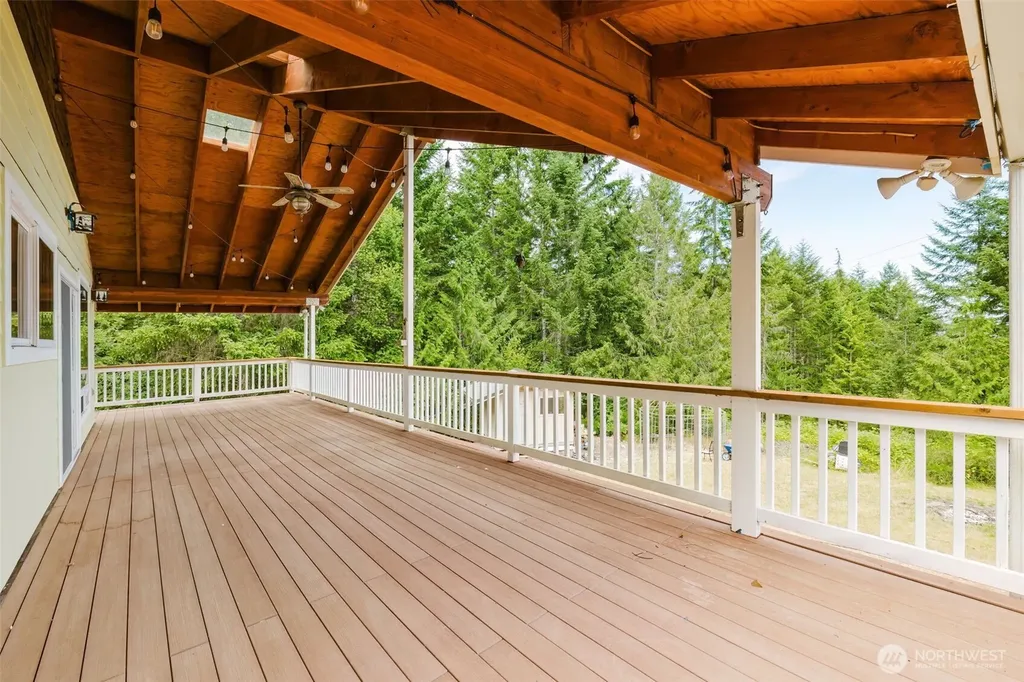 700 N Triton Heights Road Lilliwaup WA 98555