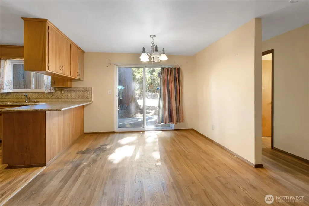 10406 55th Avenue S Seattle WA 98178