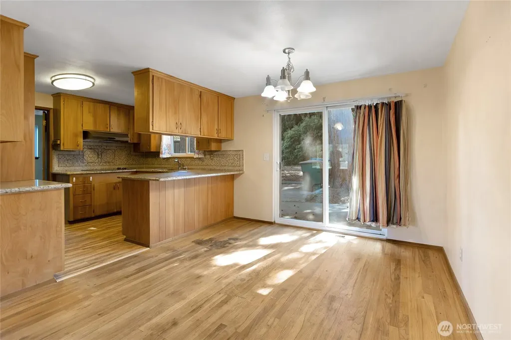 10406 55th Avenue S Seattle WA 98178