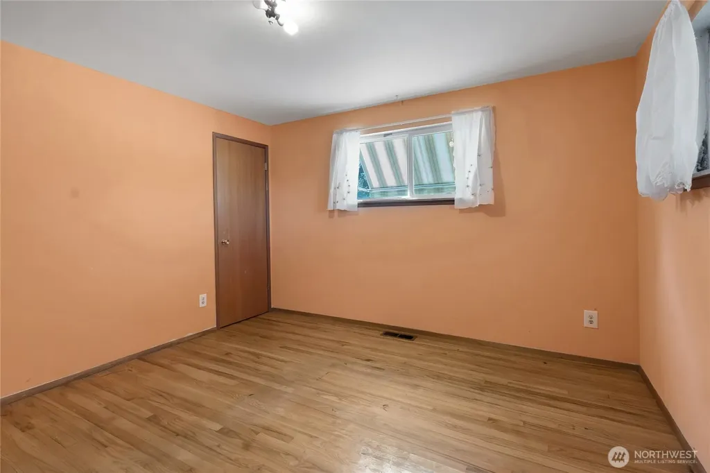 10406 55th Avenue S Seattle WA 98178