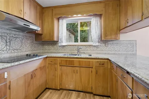 10406 55th Avenue S Seattle WA 98178