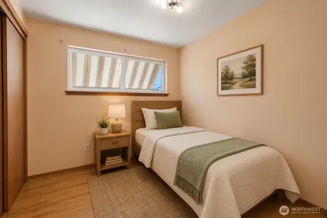10406 55th Avenue S Seattle WA 98178