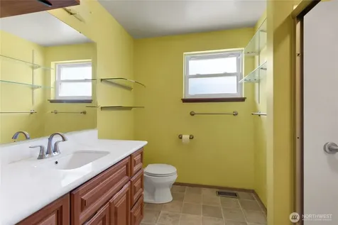 10406 55th Avenue S Seattle WA 98178