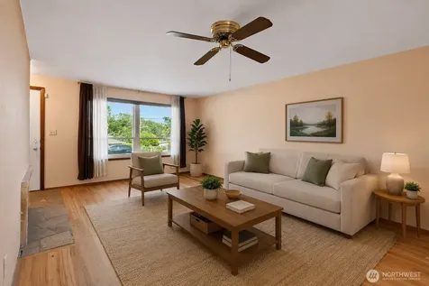 10406 55th Avenue S Seattle WA 98178