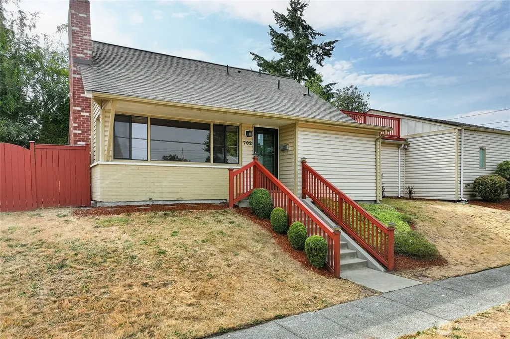 702 N Mullen Street Tacoma WA 98406